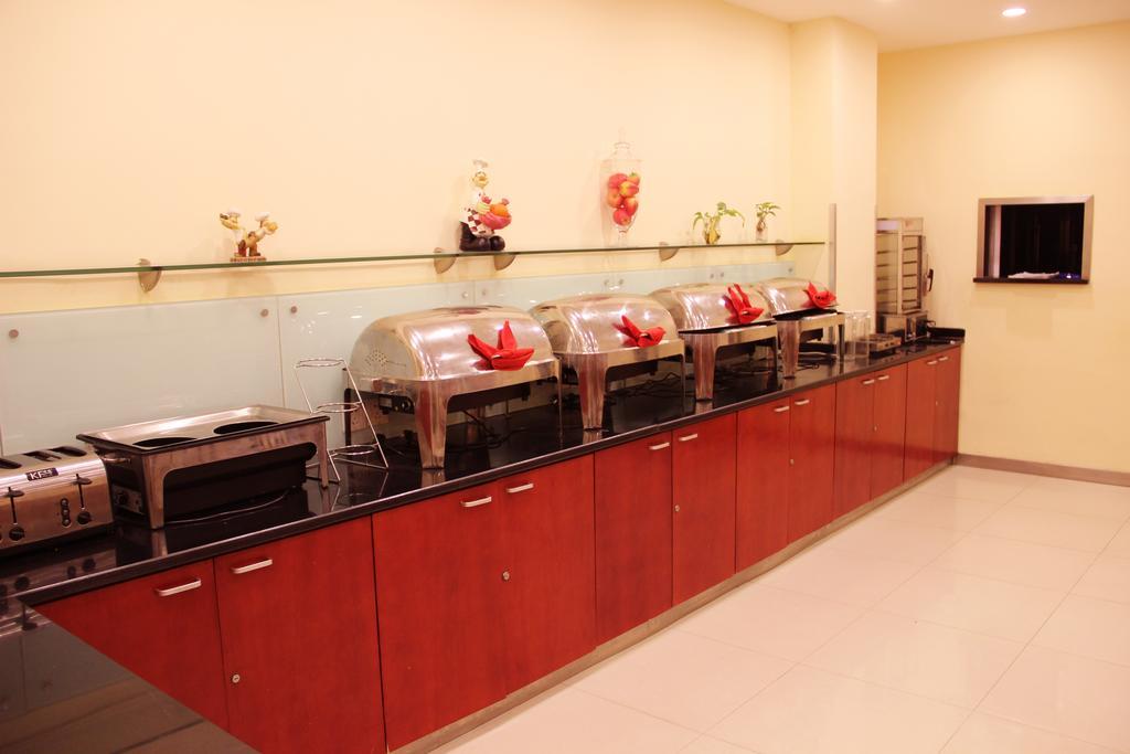 Hanting Express Jinzhou Luoyang Road Central Avenue Exterior photo
